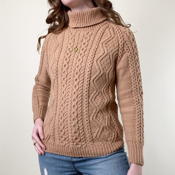 Vintage 100% Wool Cable Knit Turtleneck Oversized Sweater Preppy Fisherman Camel - Picture 7 of 7